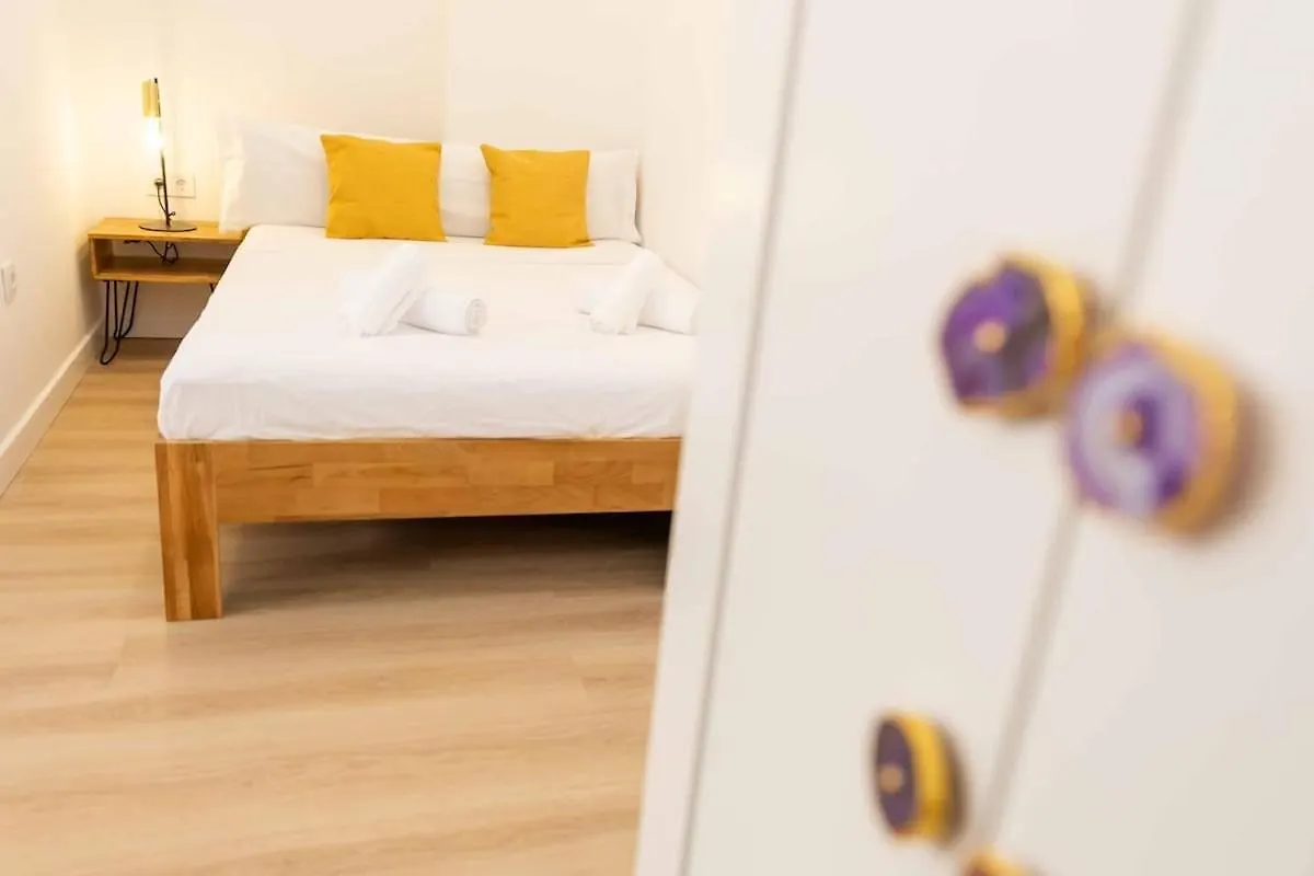 New Studio - Plaza Merced Malaga 0*,